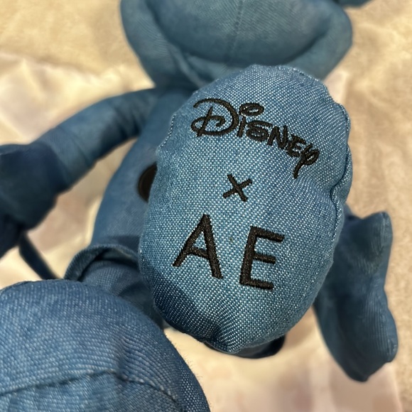 Disney X AE Mickey Mouse - Picture 4 of 9